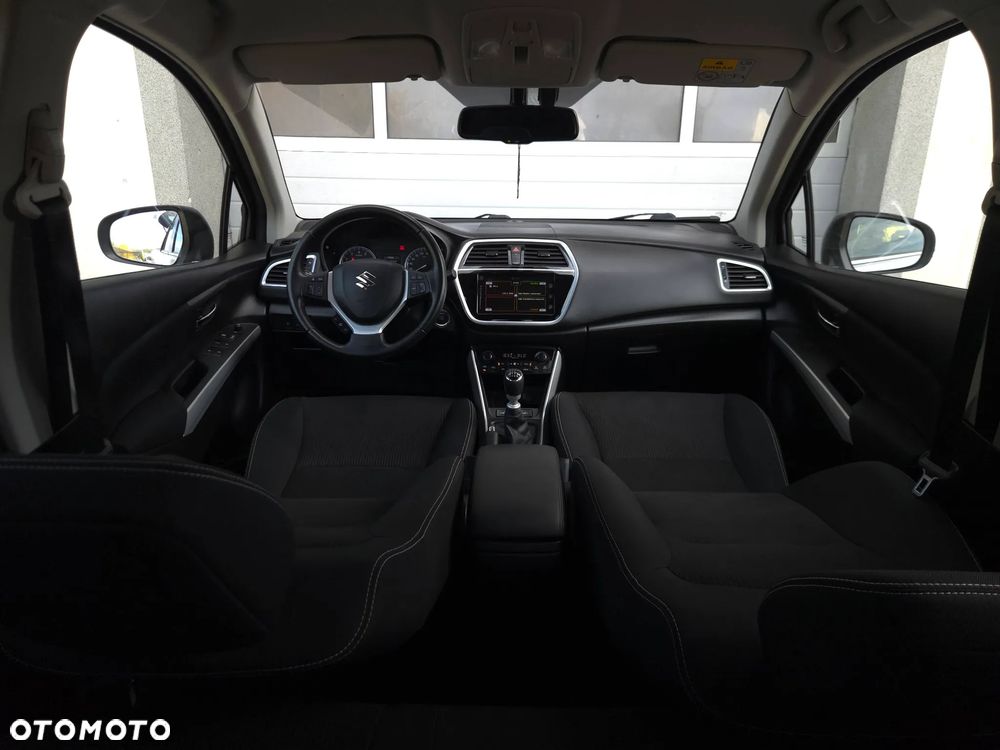 Suzuki SX4 S-Cross 1.4 Boosterjet Allgrip Comfort+ - 35
