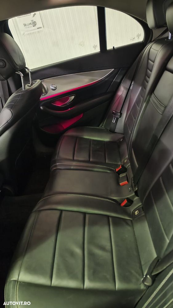 Mercedes-Benz E 200 d Aut. - 11