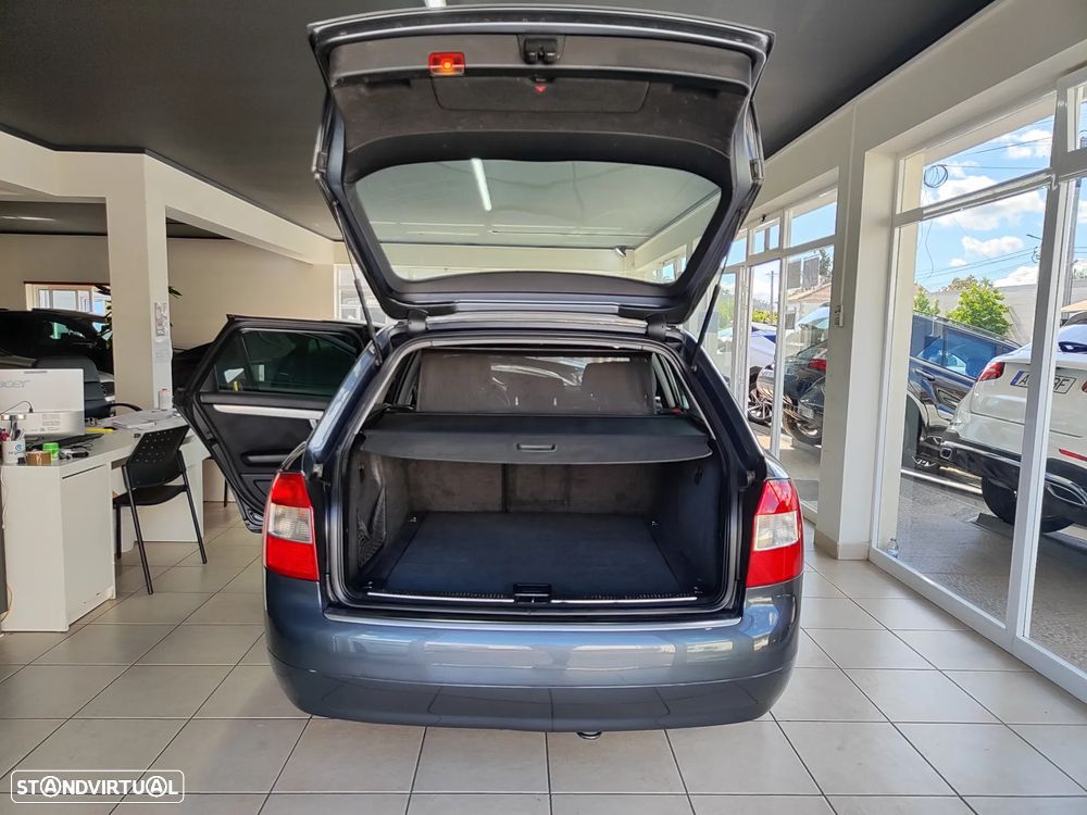 Audi A4 Avant 1.9 TDI m6 Exclusive - 16