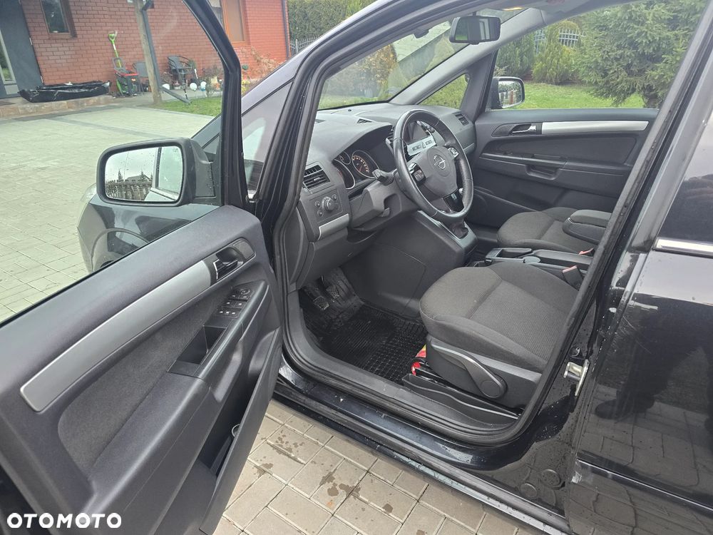Opel Zafira 1.8 Active - 10