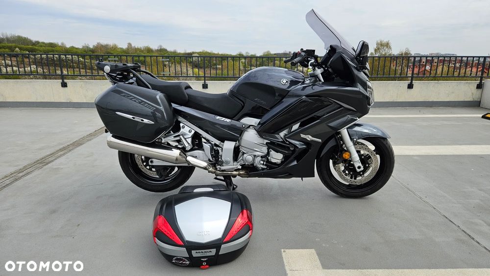 Yamaha FJR - 6