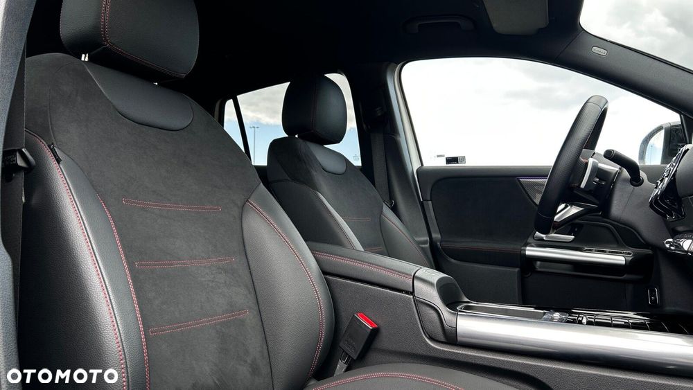 Mercedes-Benz GLA 200 mHEV AMG Line 7G-DCT - 23