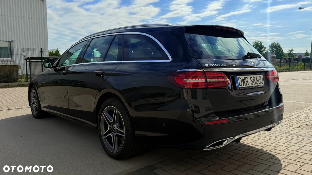 Mercedes-Benz Klasa E 300 de 4Matic 9G-TRONIC AMG Line - 35