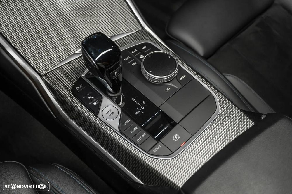 BMW 330 e xDrive Aut. M Sport - 16