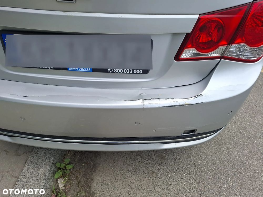 Chevrolet Cruze 1.6 LS - 4