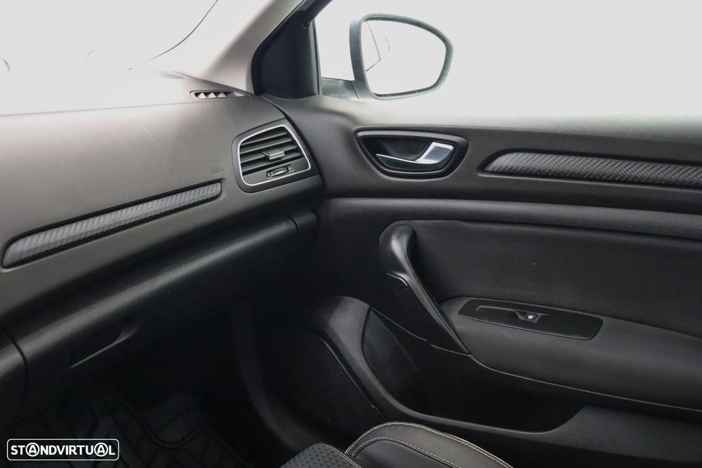 Renault MEGANE 4 - 15
