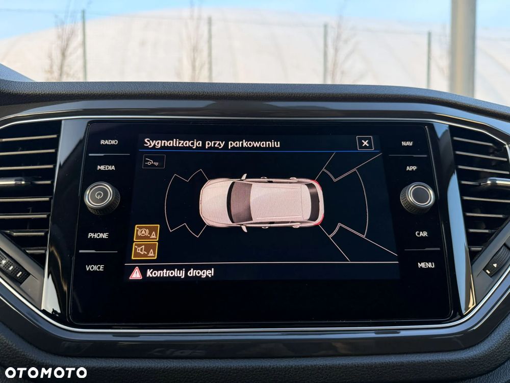 Volkswagen T-Roc 1.5 TSI ACT Premium - 24