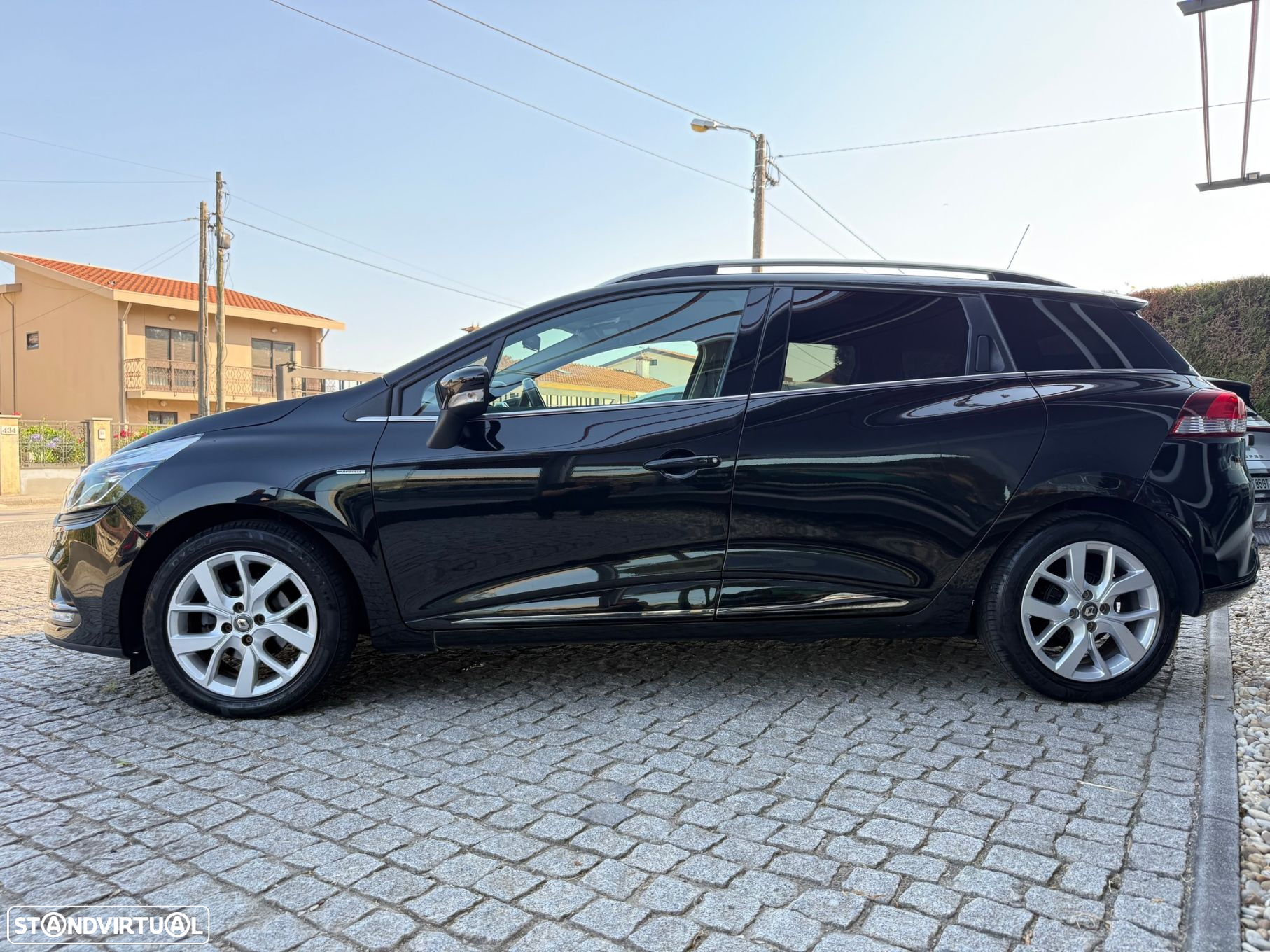 Renault Clio Sport Tourer TCe 90 Limited - 6