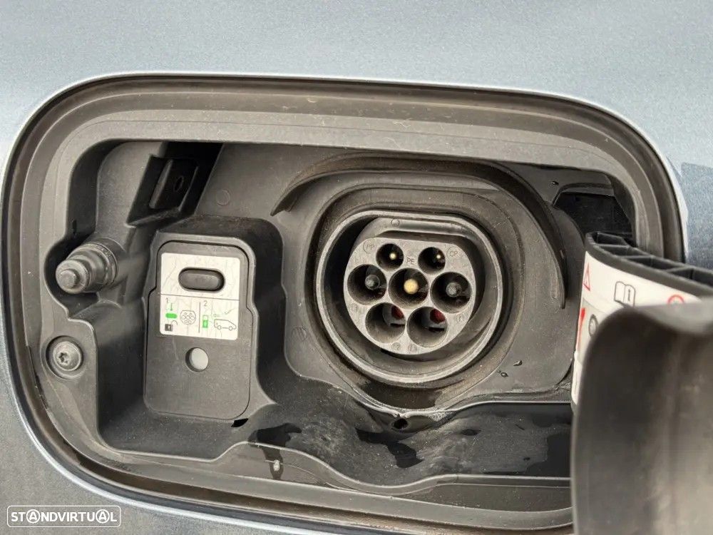 Renault Mégane Sport Tourer 1.6 E-Tech Plug-In Hybrid Techno - 17