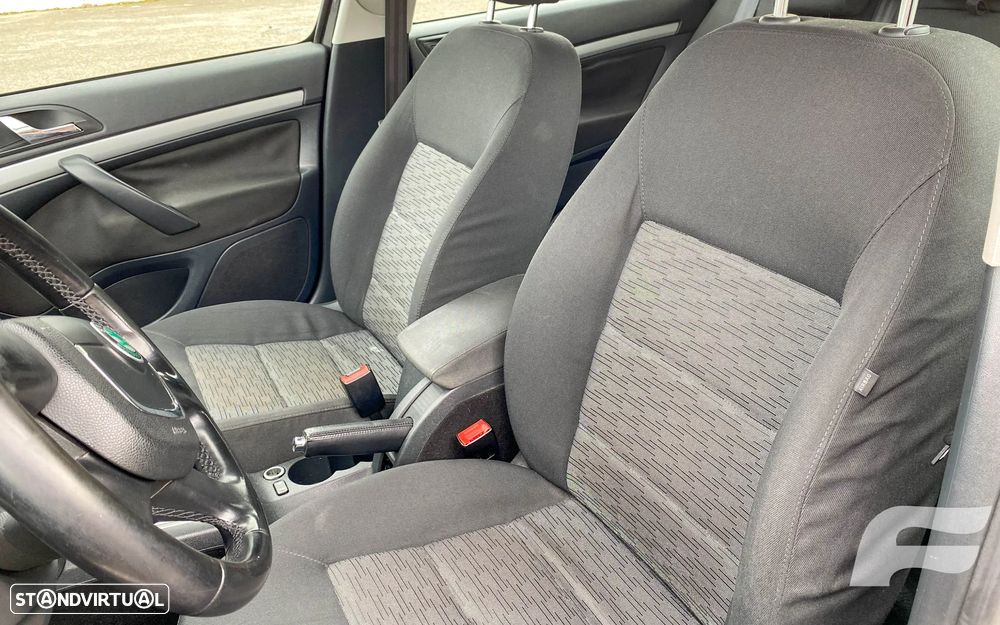 Skoda Octavia Break 1.6 TDi Ambition DSG - 10