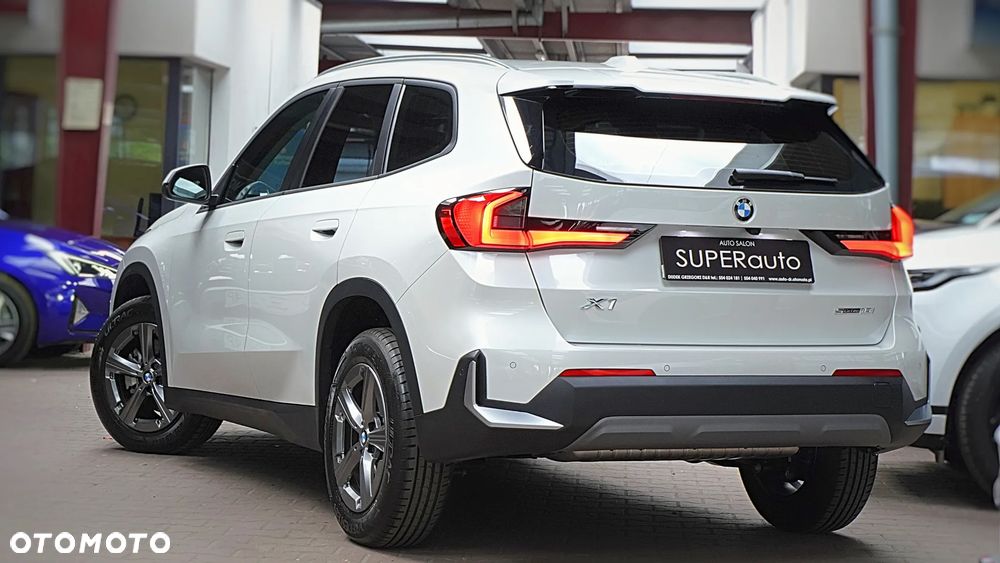 BMW X1 sDrive18i - 9