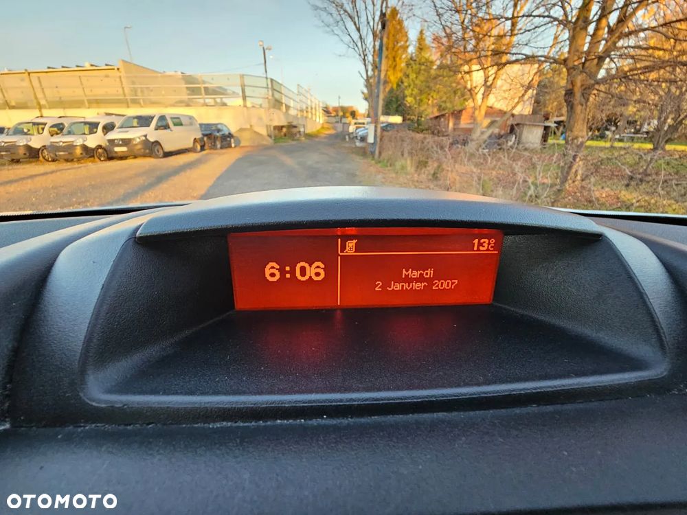 Peugeot Partner - 17