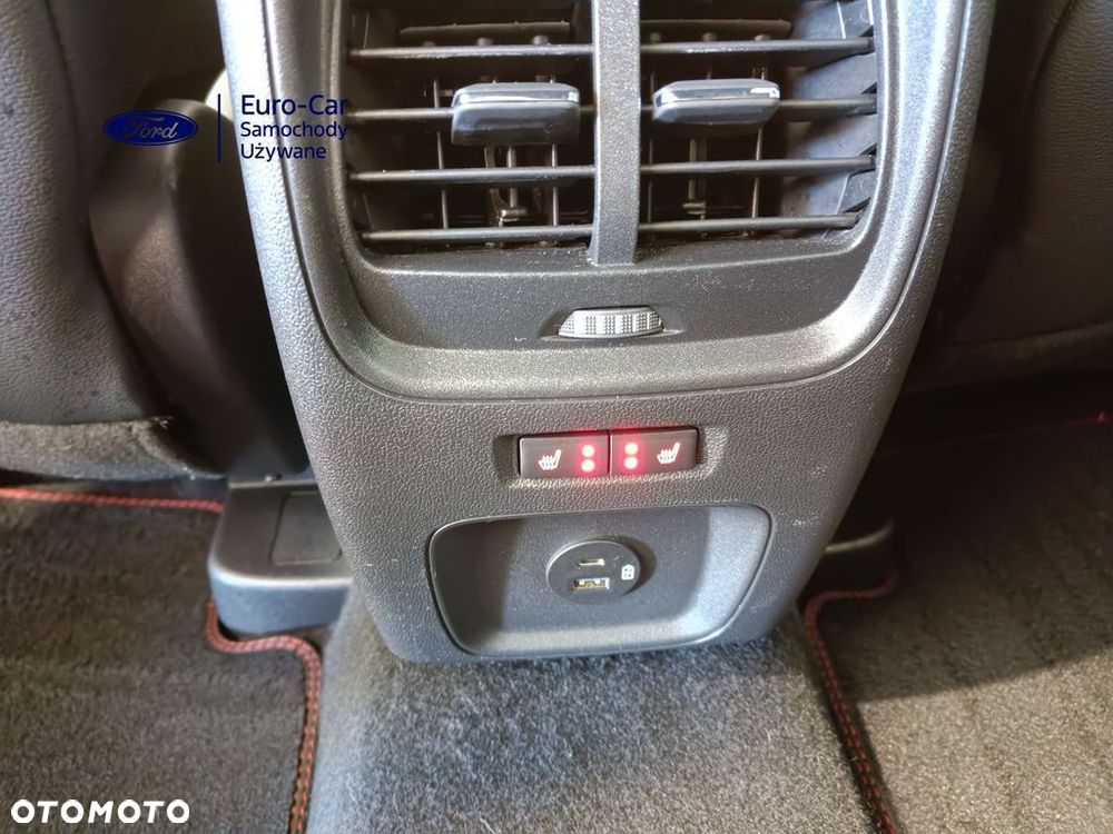 Ford Kuga 2.5 Duratec PHEV ST-LINE X - 33