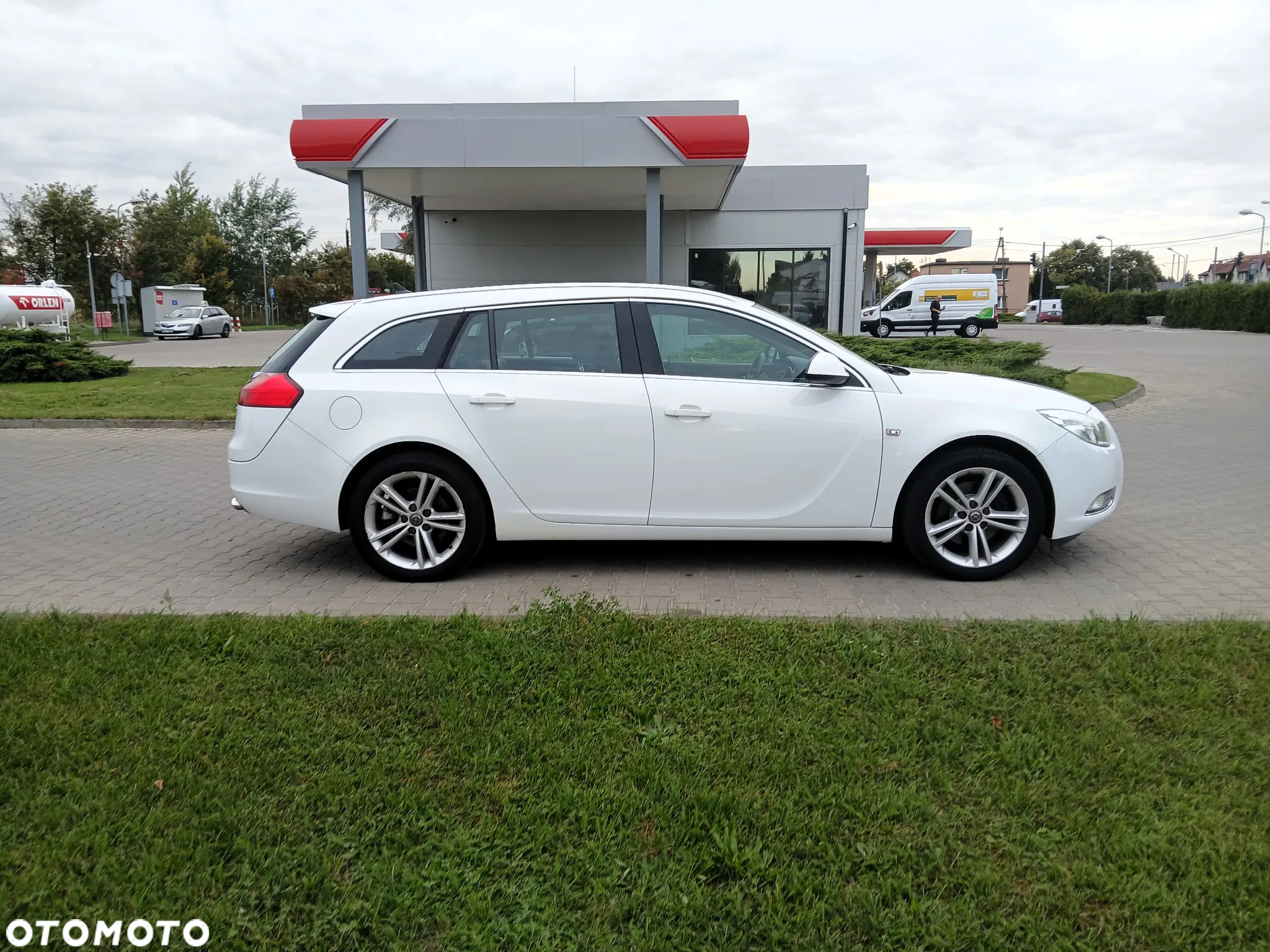 Opel Insignia ver-1-6-turbo-cosmo - 6