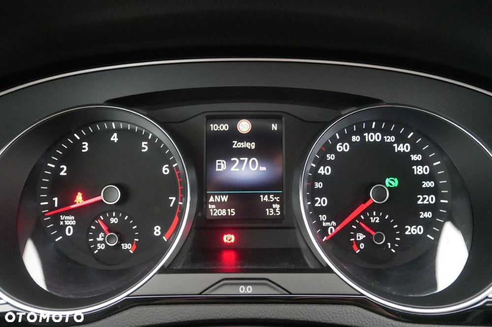 Volkswagen Passat Variant 1.5 TSI ACT mHEV Business DSG - 9