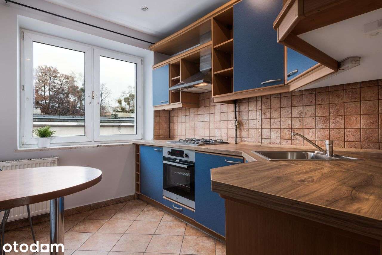 Nowolipki, 2 pokoje z oddzielną kuchnią, balkon