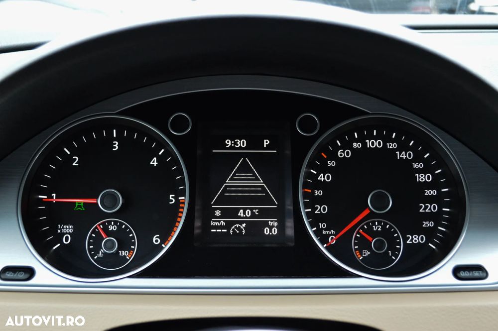 Volkswagen Passat CC 2.0 TDI 4Motion BlueMotion Technology DSG - 8