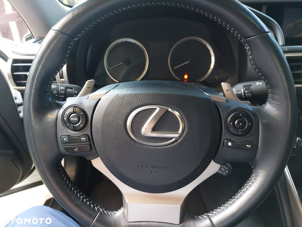 Lexus IS 250 Elegance - 17
