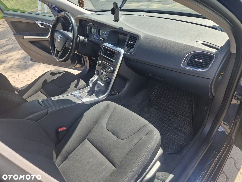 Volvo V60 - 11