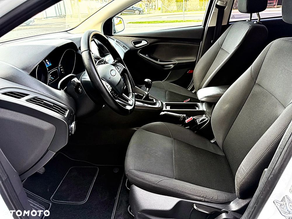 Ford Focus 1.5 TDCi DPF Start-Stopp-System Titanium - 18