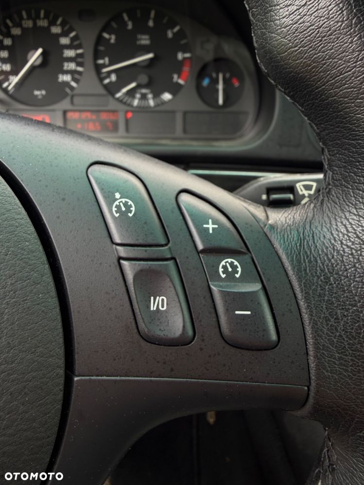 BMW Seria 5 - 16
