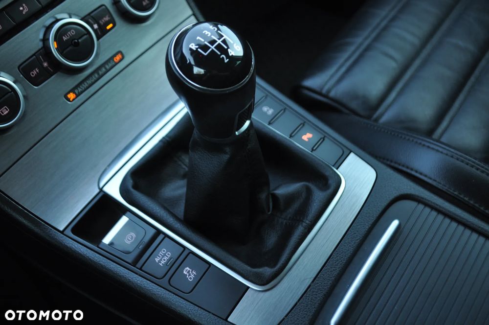 Volkswagen Passat Variant 2.0 TDI DPF Highline - 13