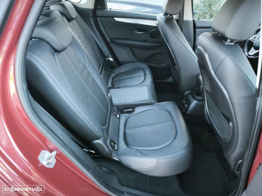 BMW 216 Active Tourer d Line Luxury - 8