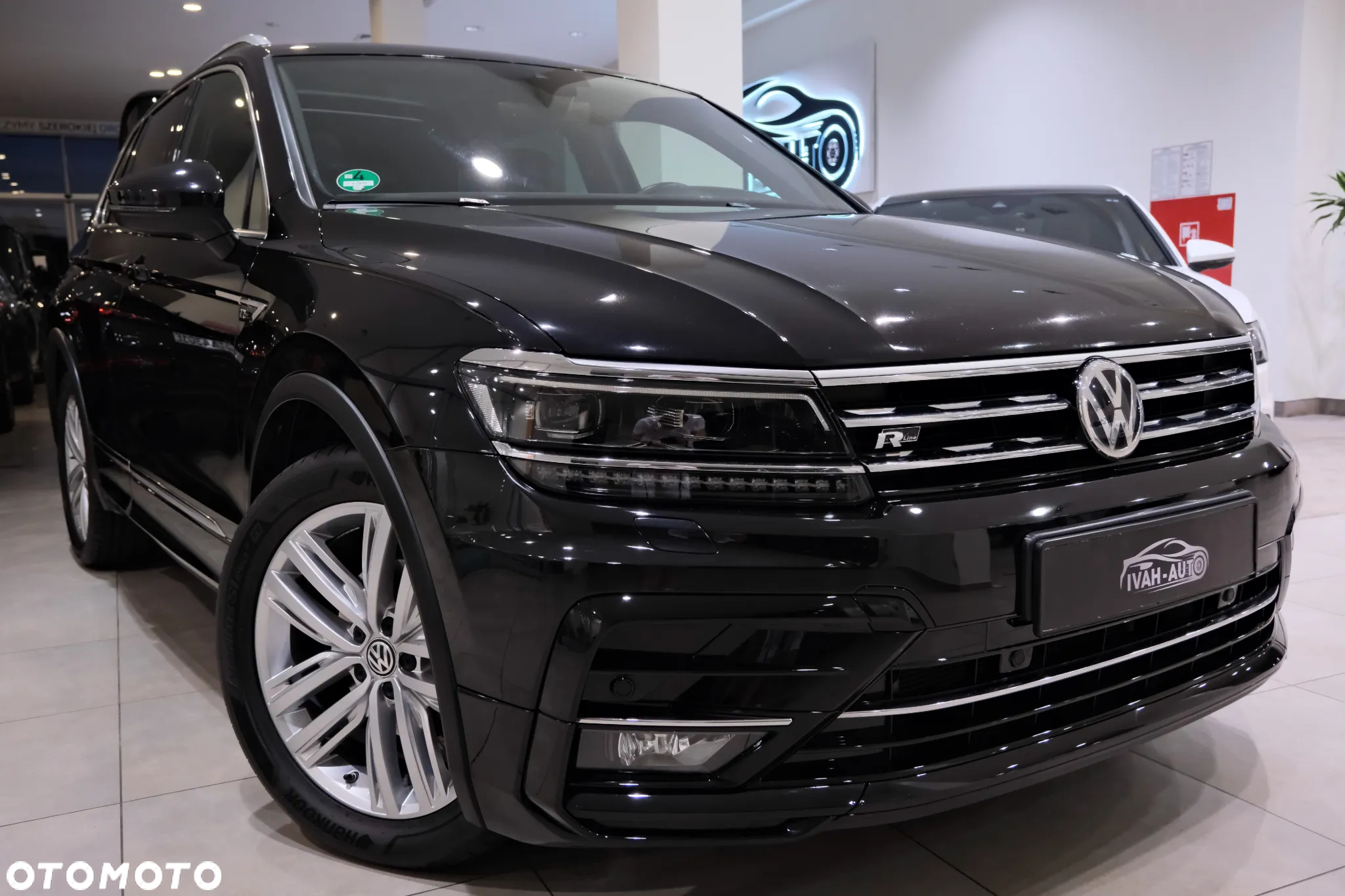 Volkswagen Tiguan 2.0 TDI SCR DSG R-Line - 4