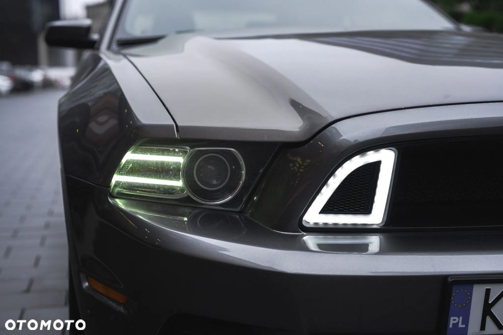 Ford Mustang 3.7 V6 Premium - 12