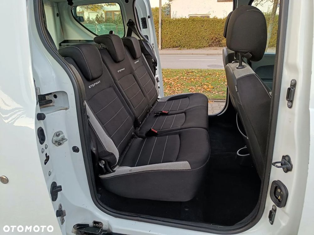 Dacia Dokker 1.6 SCe Stepway - 28