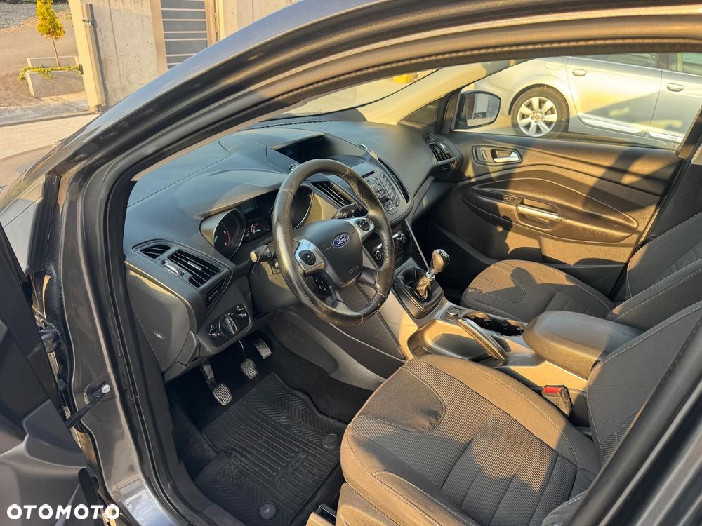 Ford Kuga 2.0 TDCi 2x4 SYNC - 13