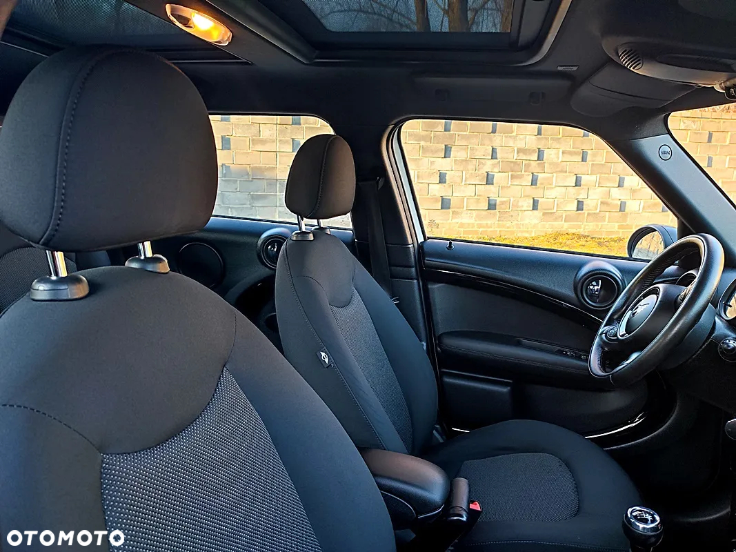 MINI Countryman One D - 29