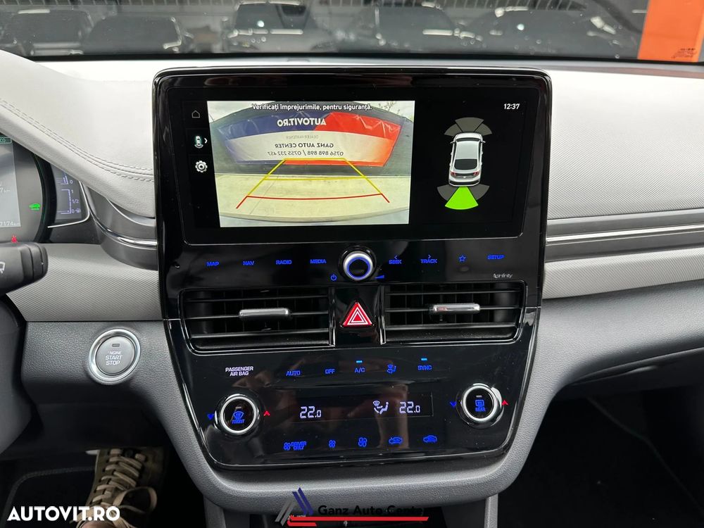 Hyundai IONIQ 1.6 GDI Premium - 25