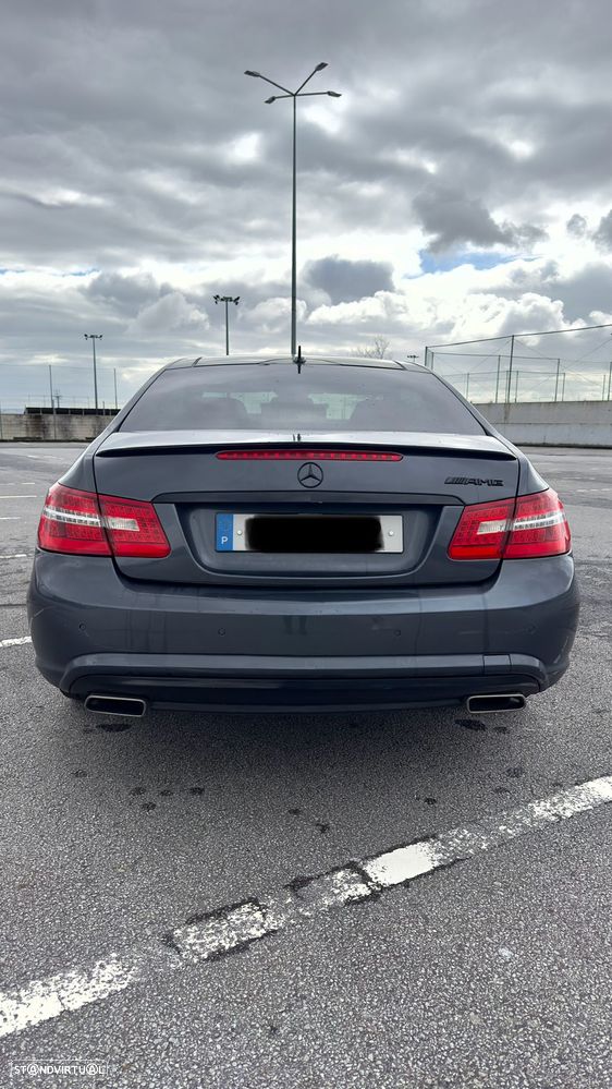 Mercedes-Benz E 250 CDi Elegance BlueEfficiency Auto - 4