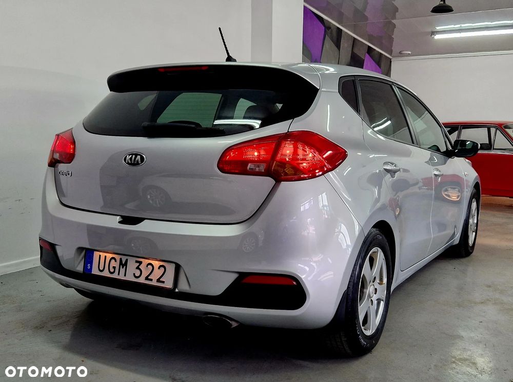 Kia Ceed - 7