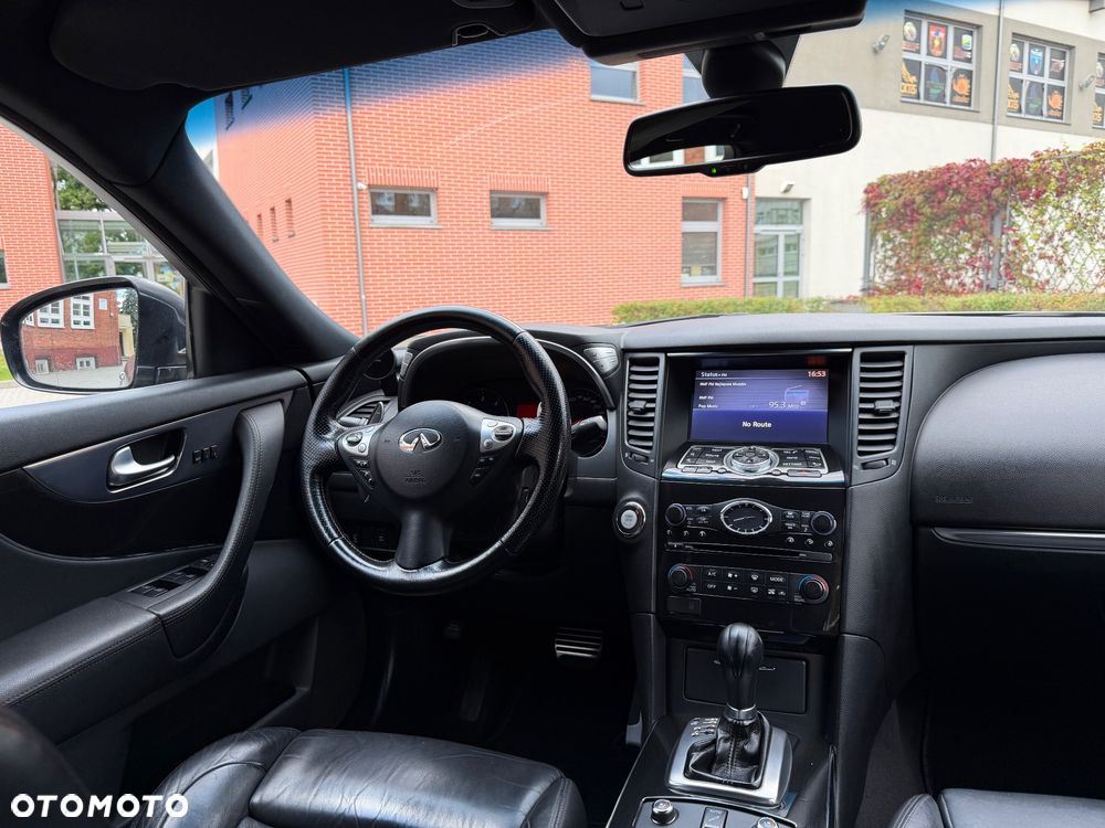 Infiniti FX FX30d S Premium - 26