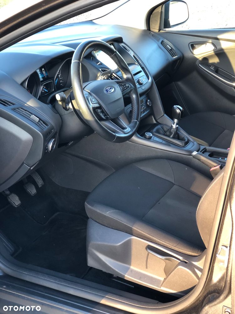 Ford Focus 1.5 EcoBlue STart-Stopp-System TITANIUM X - 23