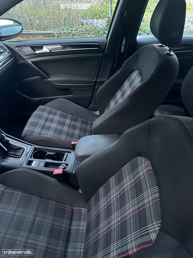 VW Golf GTI BlueMotion DSG - 17