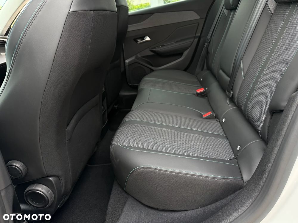 Peugeot 308 PureTech 130 Allure Pack - 29