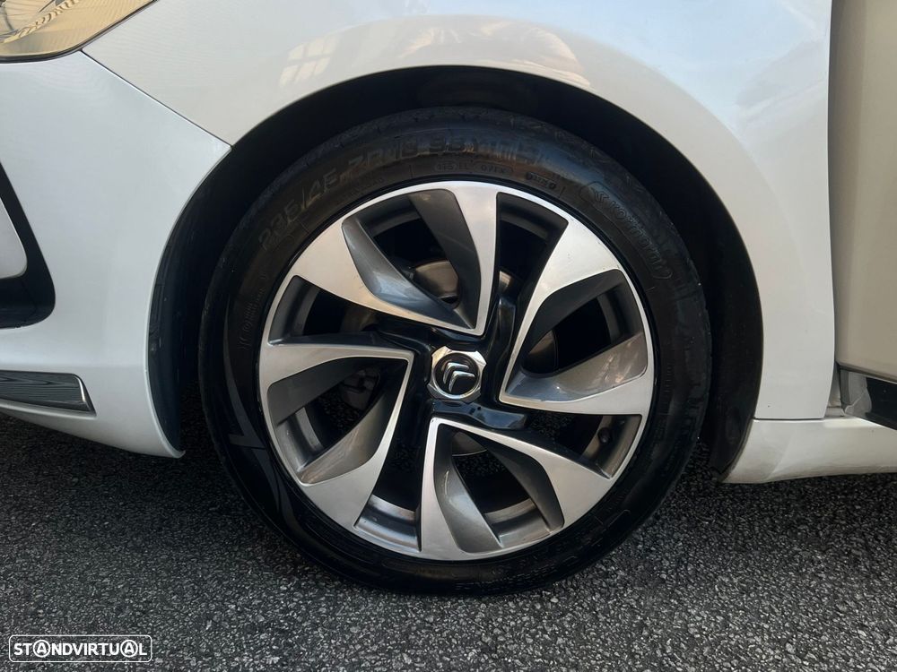 DS DS5 1.6 BlueHDi So Chic EAT6 - 17