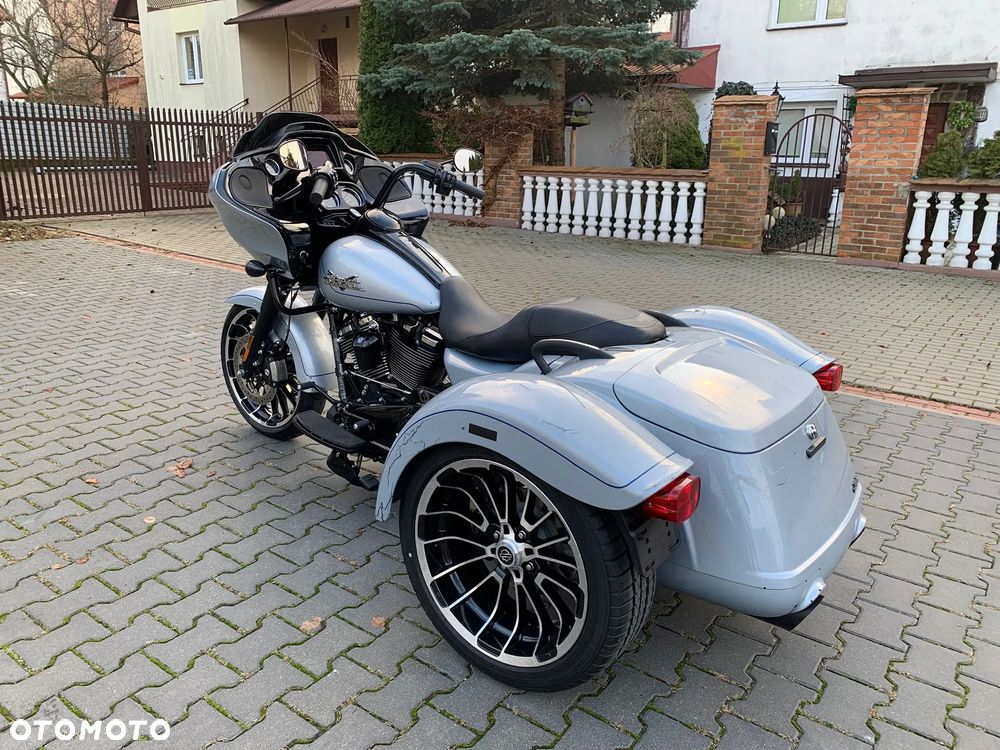 Harley-Davidson Tri Glide - 16