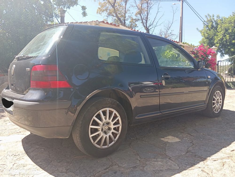 VW Golf 1.9 TDi 25 Anos - 3
