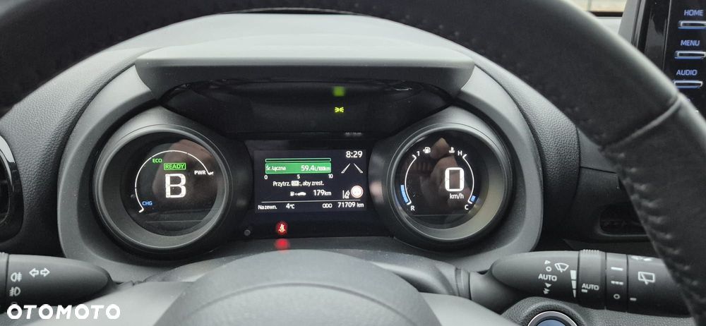 Toyota Yaris Hybrid 1.5 Selection Style - 22