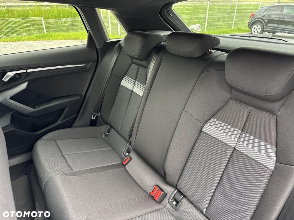 Audi A3 Sportback - 16