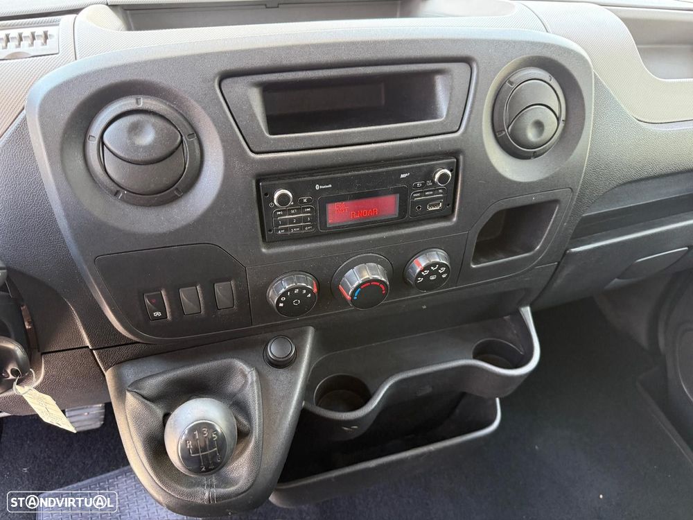 Renault Master 2.3 dCi L2H2 3.3T 100 - 11