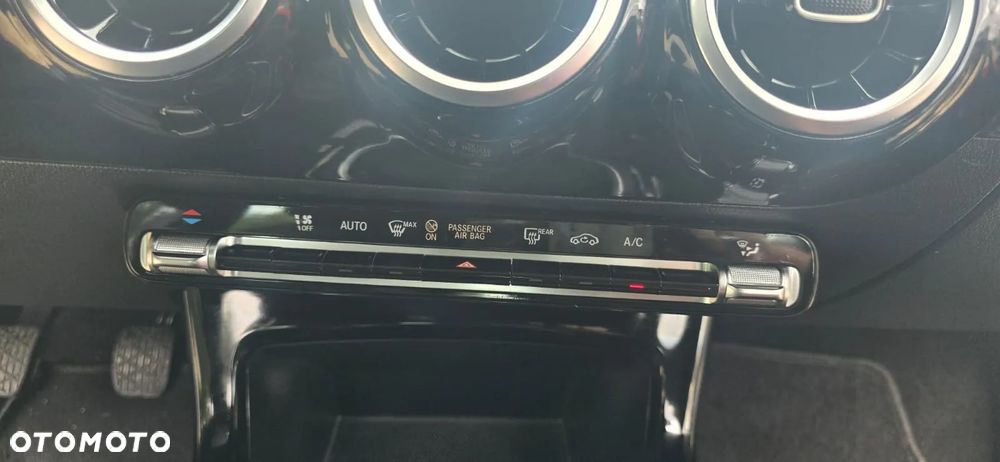 Mercedes-Benz Klasa A 180 Advanced Progressive - 13