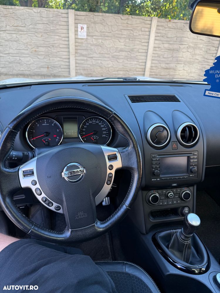 Nissan Qashqai 1.6 DCI Start/Stop 4X4-i Tekna - 9