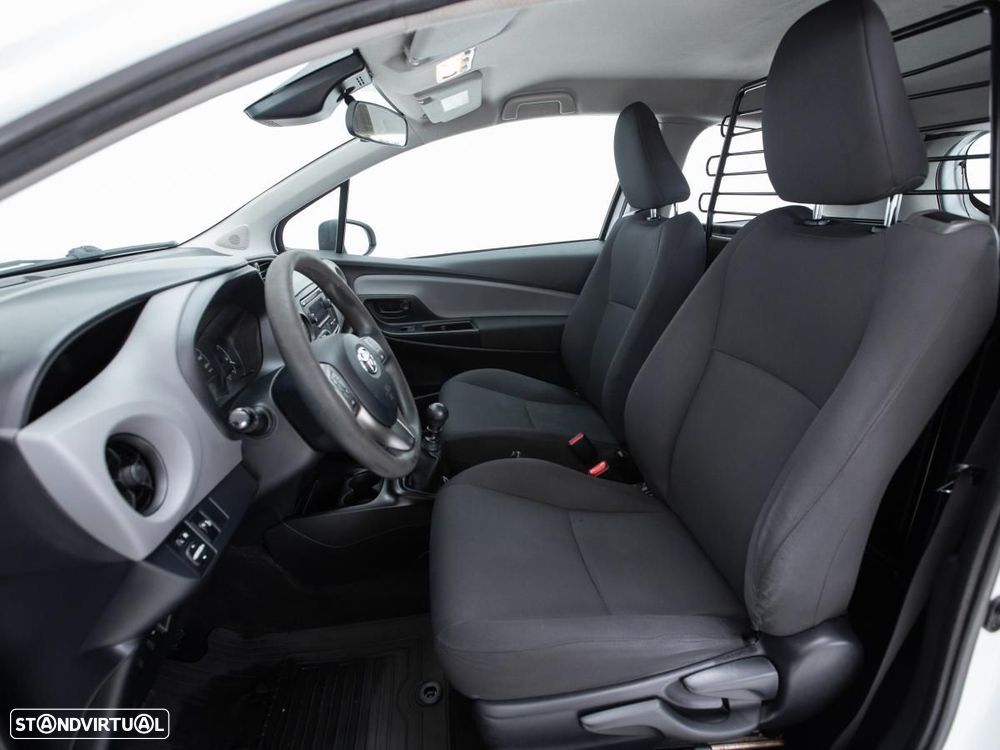 Toyota Yaris bizz 1.4 D-4D c/IVA - 8