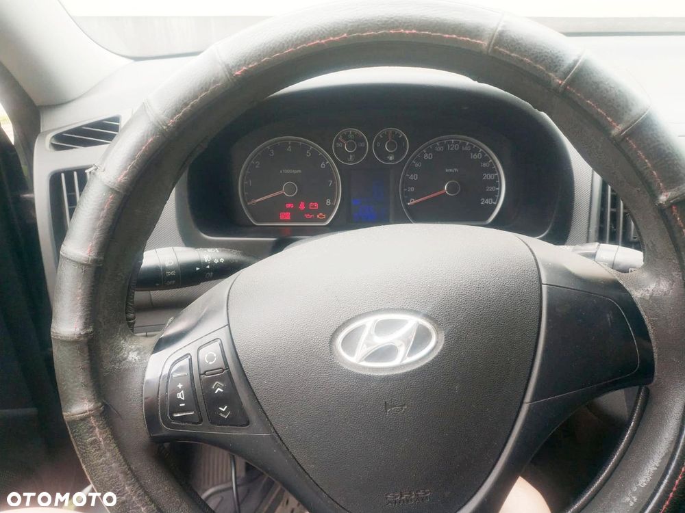 Hyundai i30 1.4 Base - 8
