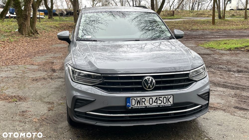 Volkswagen Tiguan - 10